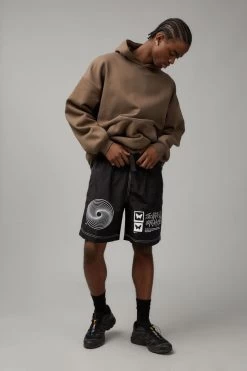 Half Half Graphic Street Short