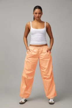 Side Toggle Parachute Pant