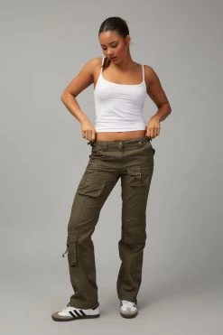 Straight Leg Pocket Pant